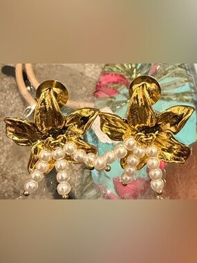 Sassy Jones Gold Floral Pearl Drop Earrings